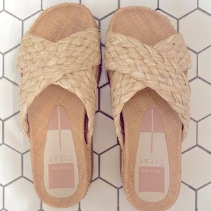 Dolce Vita platform Sandals 6.5